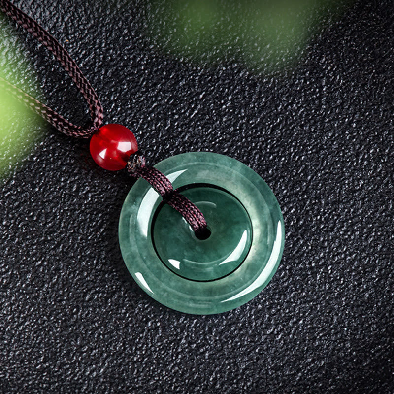 Collar con colgante de abundancia y doble hebilla de paz de jade verde con piedras de Buda