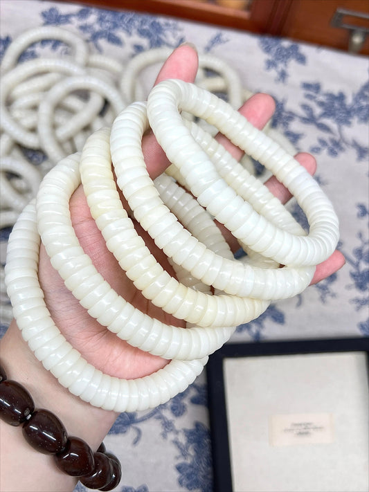New White Bowl-Shaped Stress Relief Bodhi Bracelet - Touch Bling