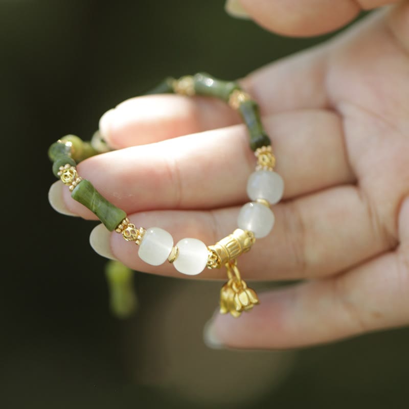 Pulsera de la riqueza con piedras de Buda, bambú verde, jade y lirio de los valles