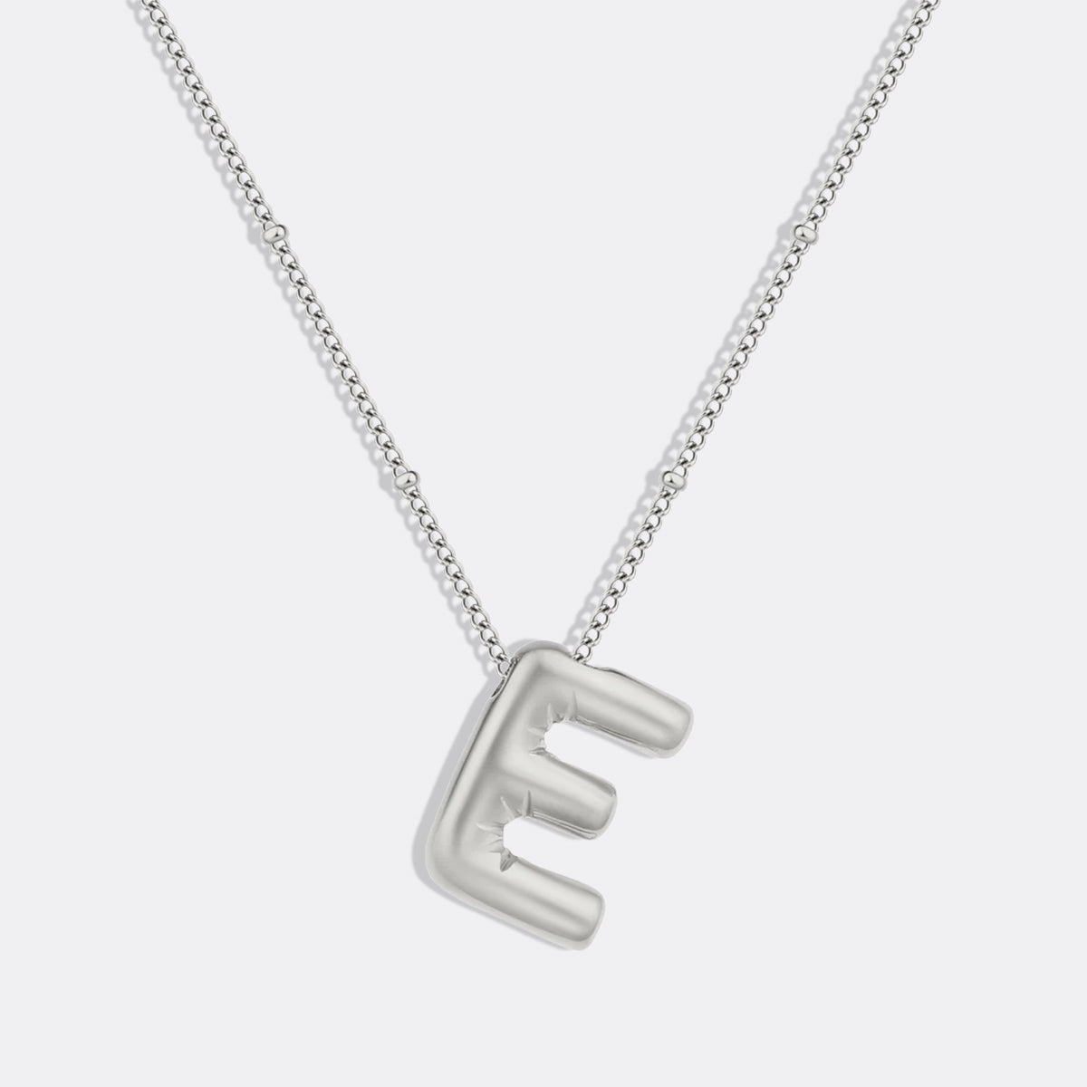 Ballon-Initialen-Halskette mit Satellitenkette