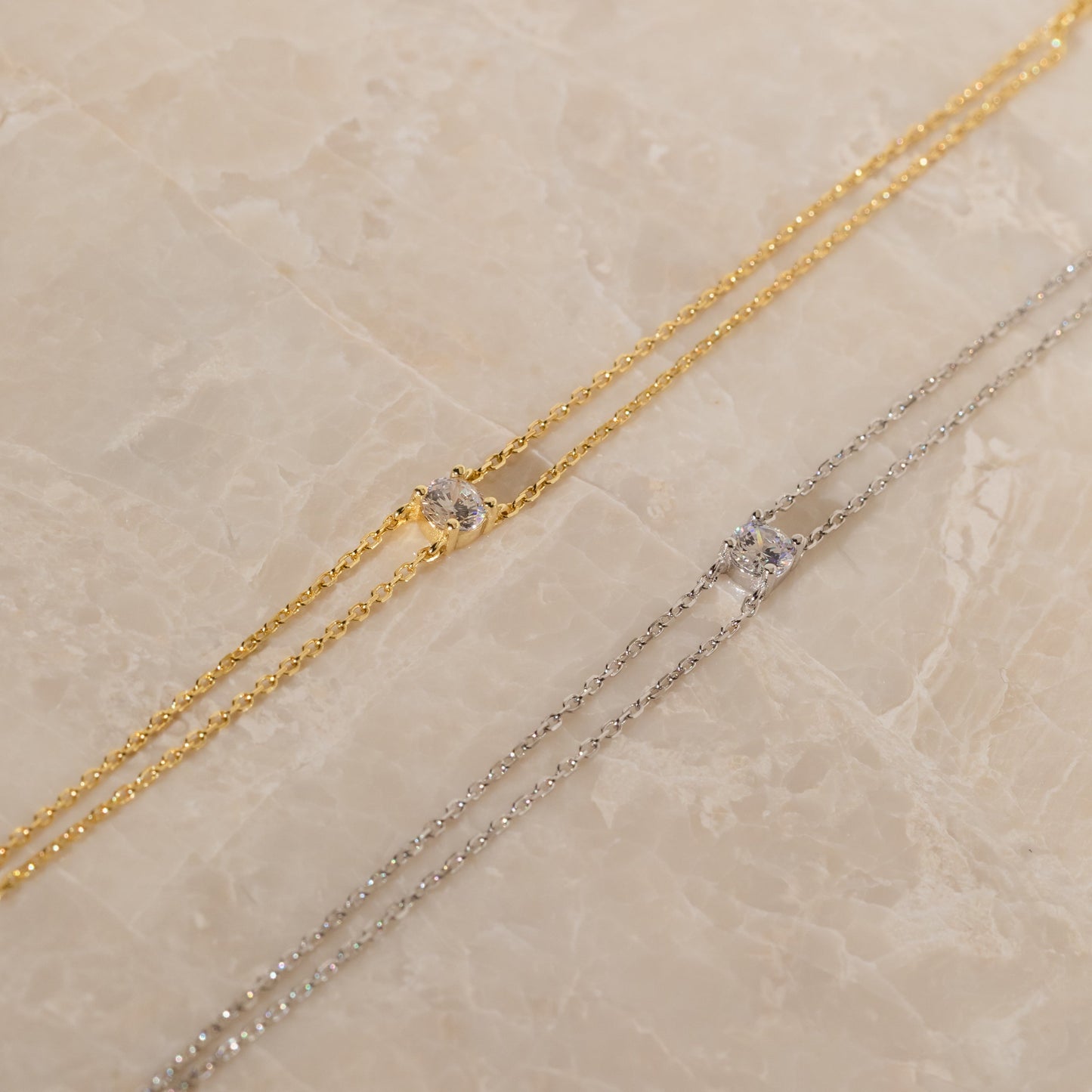 Pulsera de diamantes con cadena doble