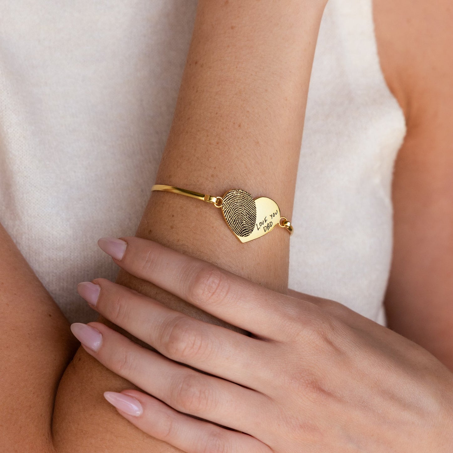 Brazalete de corazón con huella dactilar