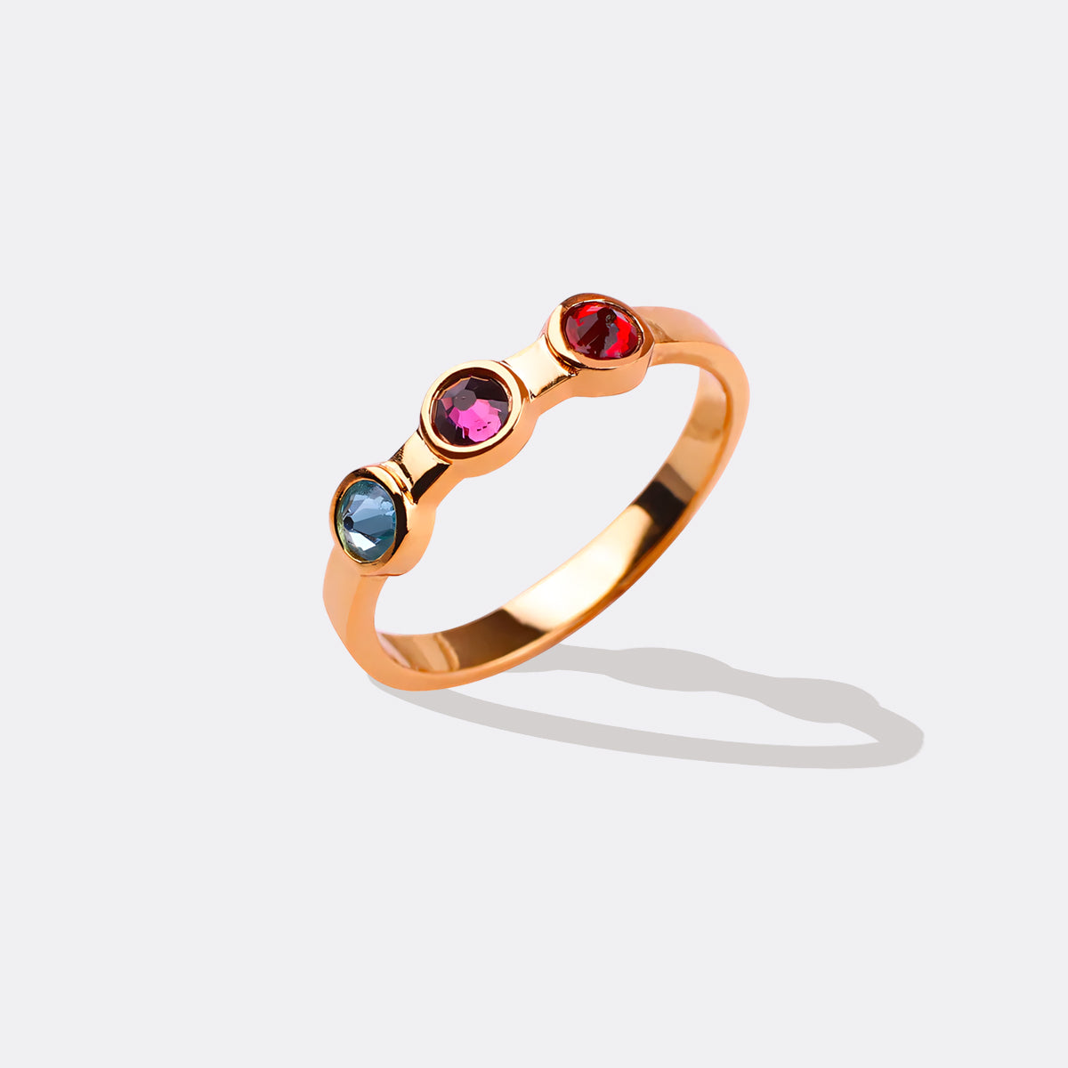 Zierlicher Ring mit 3 Geburtssteinen