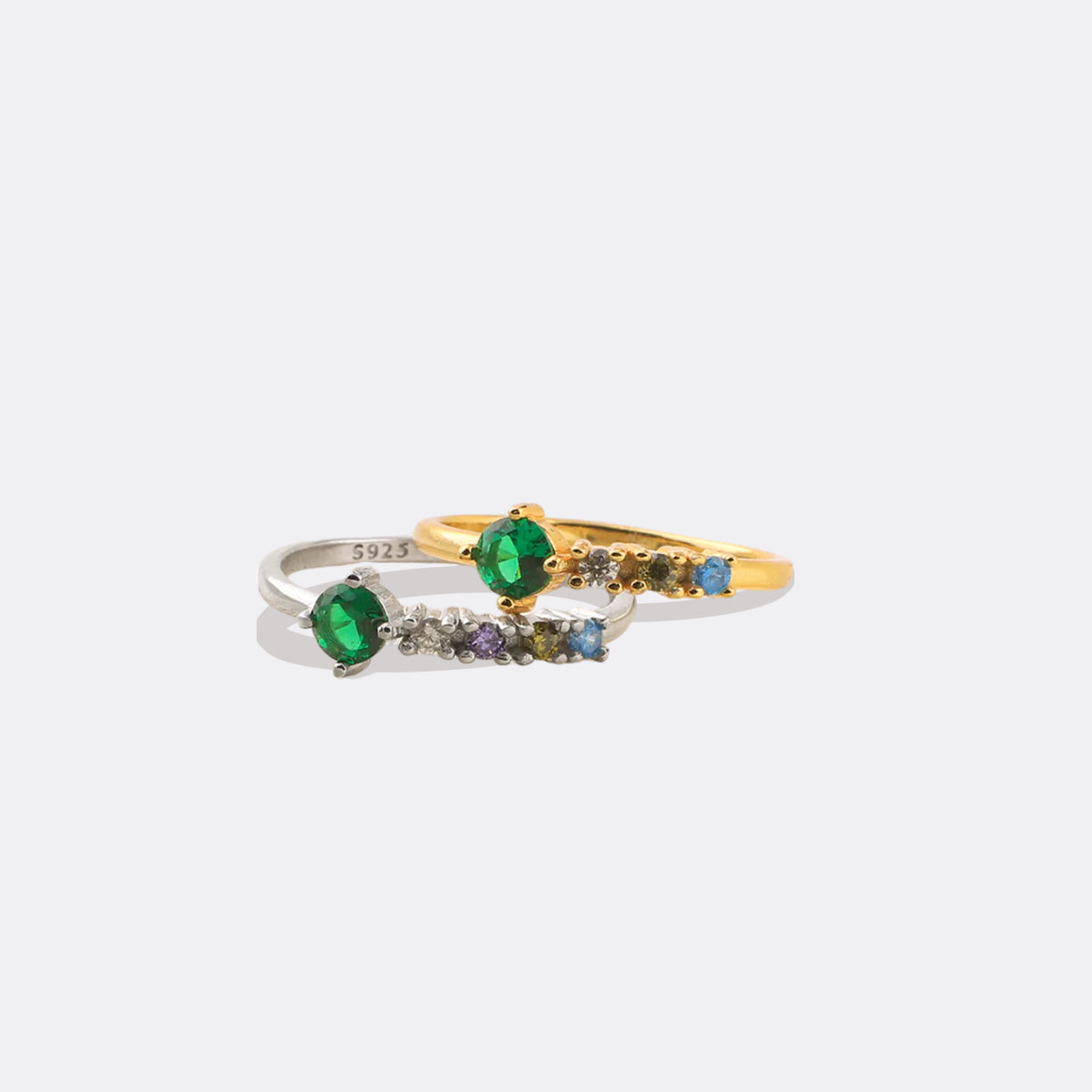 Anillo con piedras de nacimiento familiares