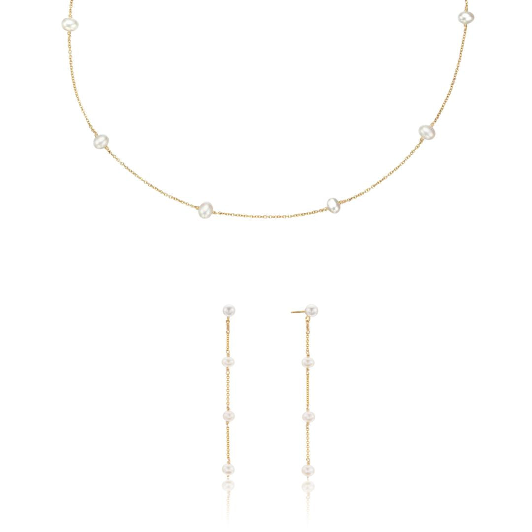 Geschenkset aus goldenen Tropfenohrringen mit vier Perlen und einer Halskette mit zehn Perlen