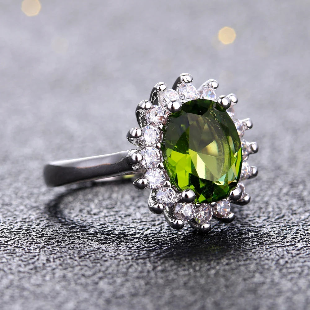 Flower Crystal Silver Peridot Ring