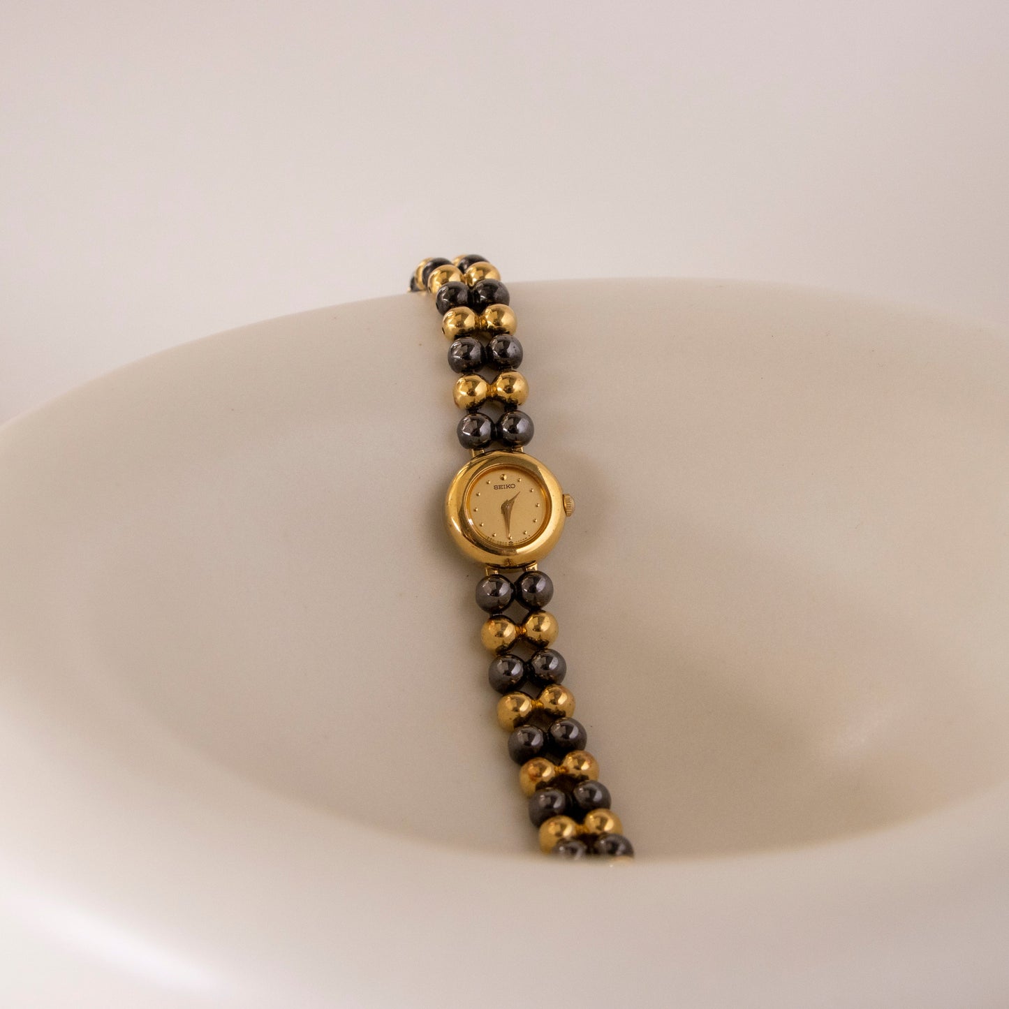Vintage Seiko Beaded Black Gold Watch