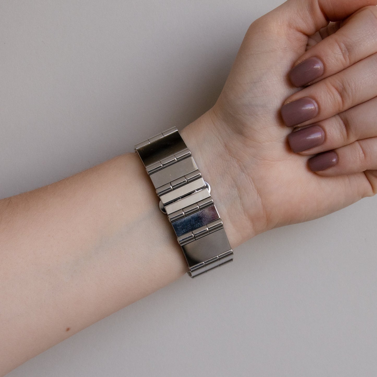 Vintage Gucci Swiss Bold Rectangular Silver Watch