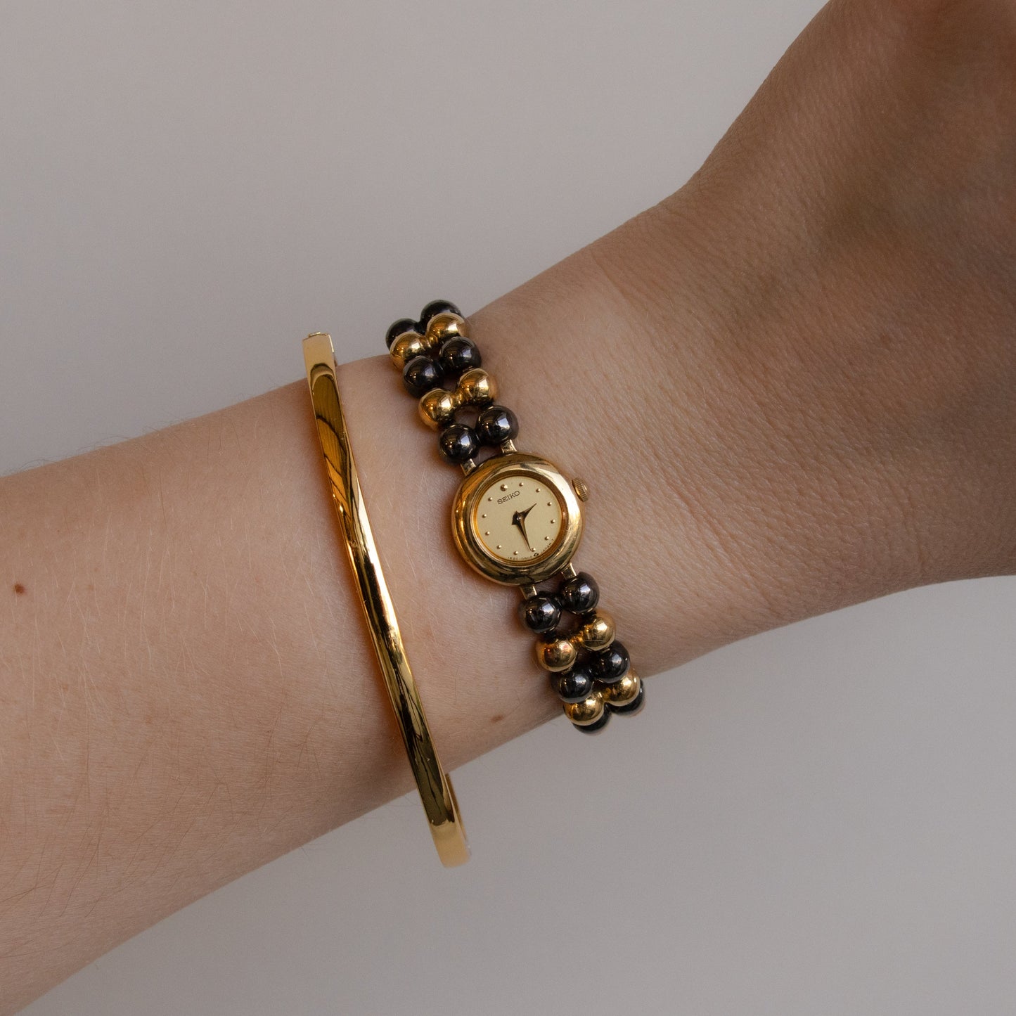 Vintage Seiko Beaded Black Gold Watch