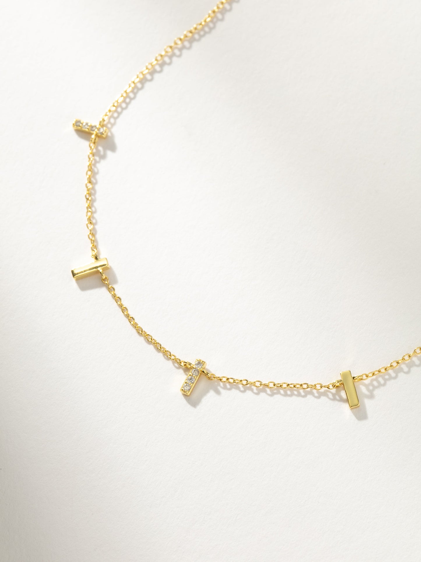 Queen Status Gold Jewelry Set - Touch Bling
