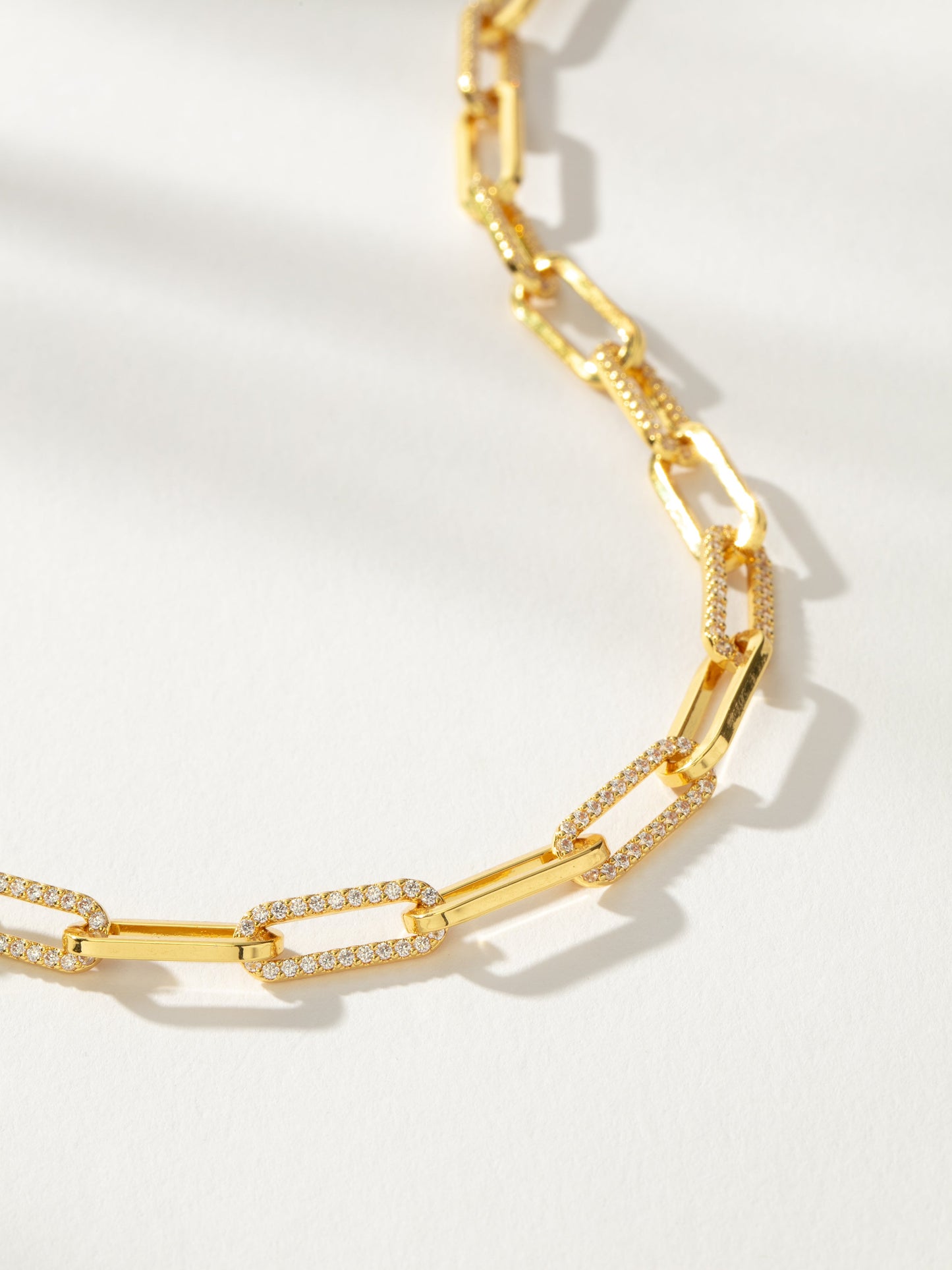 Collar de cadena con luces intermitentes