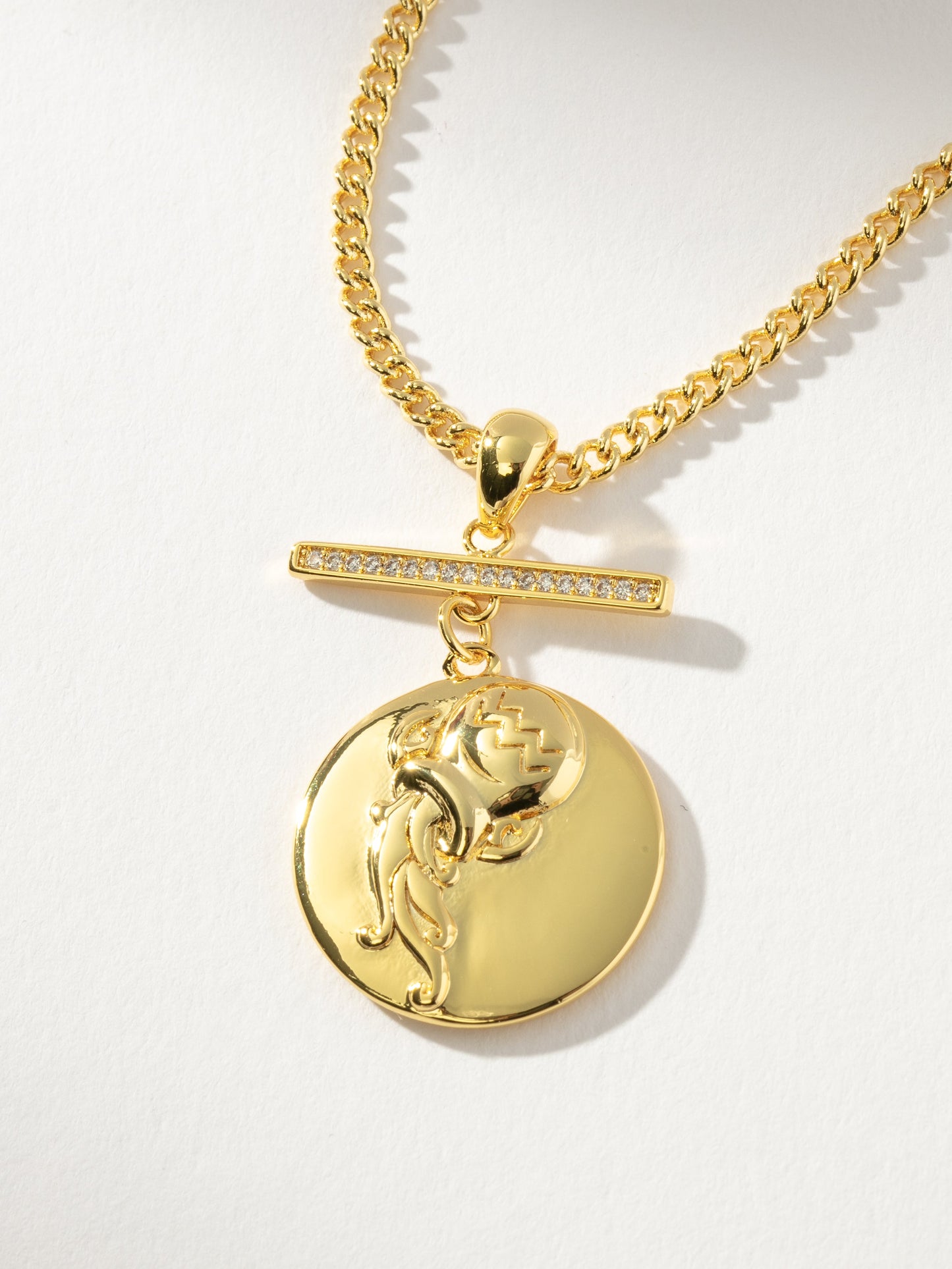 Collar con colgante del zodiaco