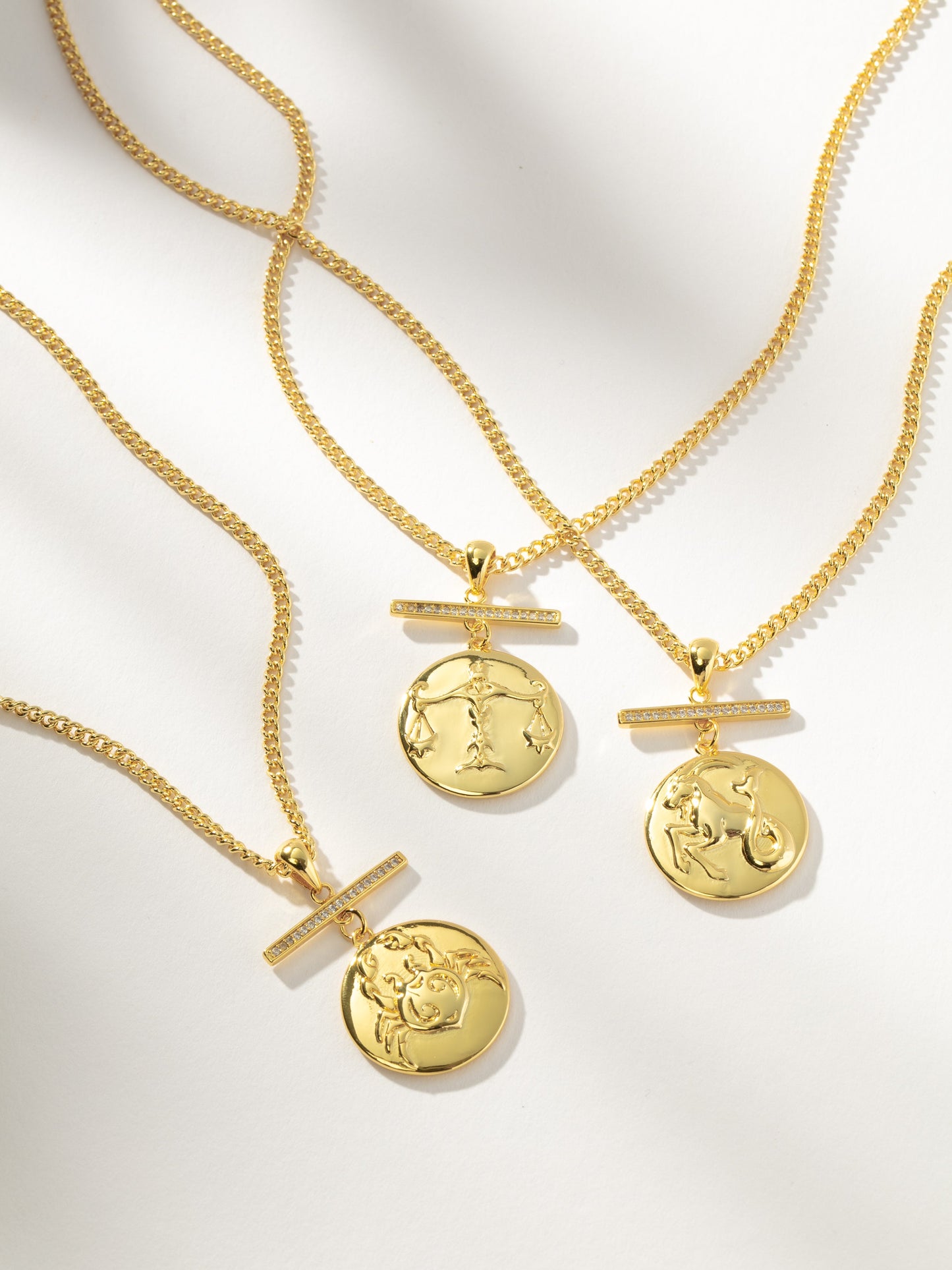 Collar con colgante del zodiaco