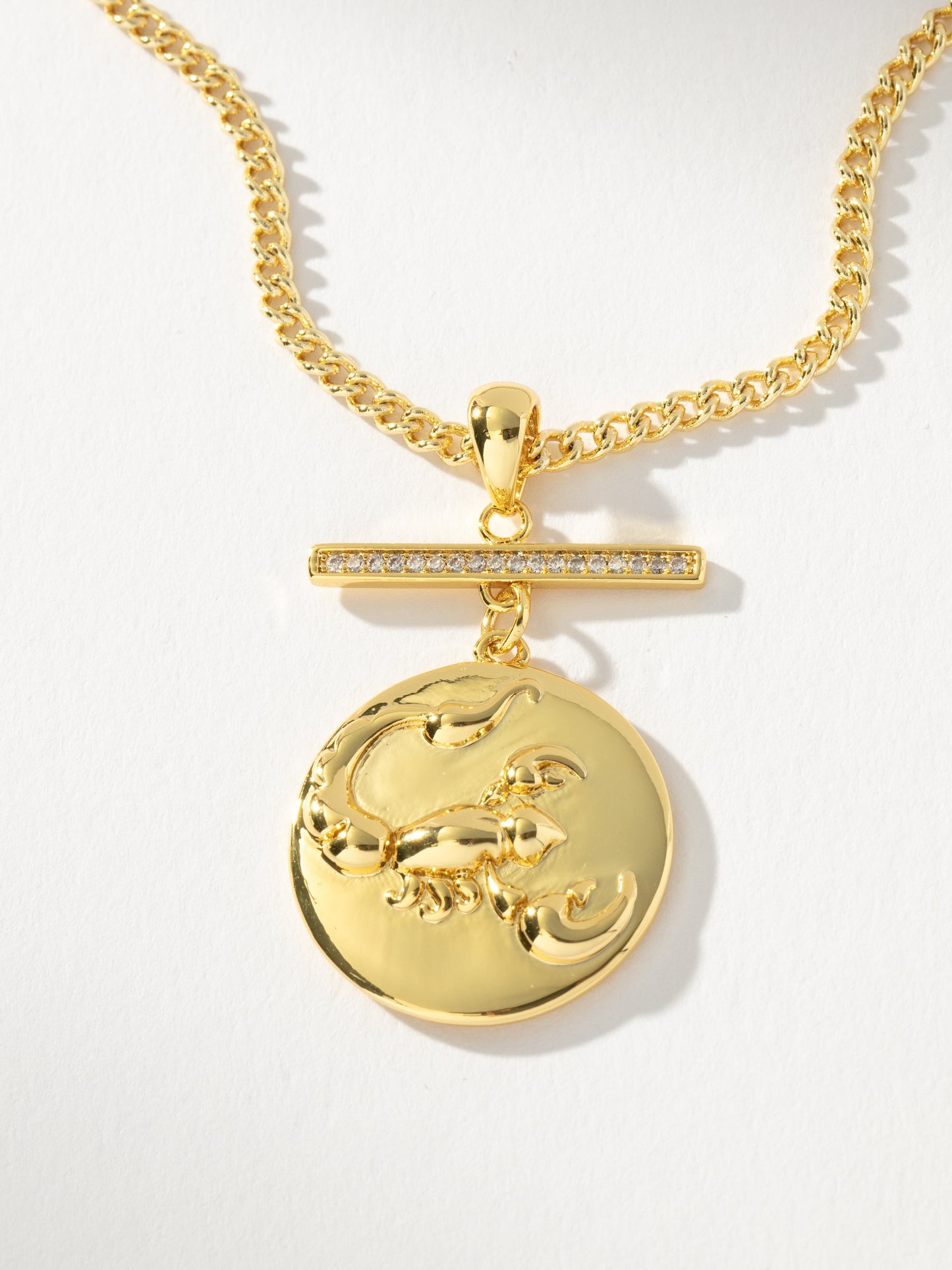 Collar con colgante del zodiaco