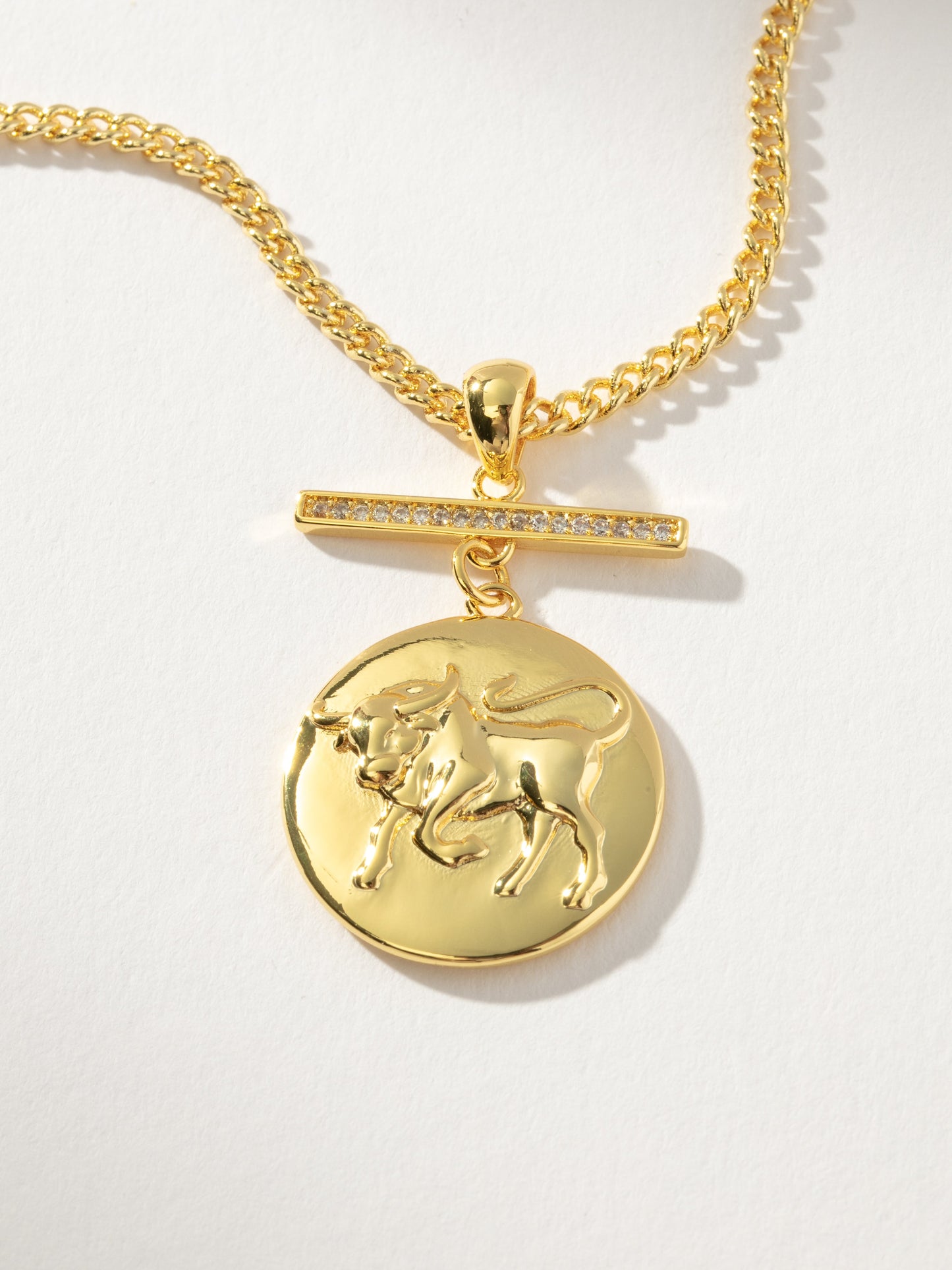 Collar con colgante del zodiaco