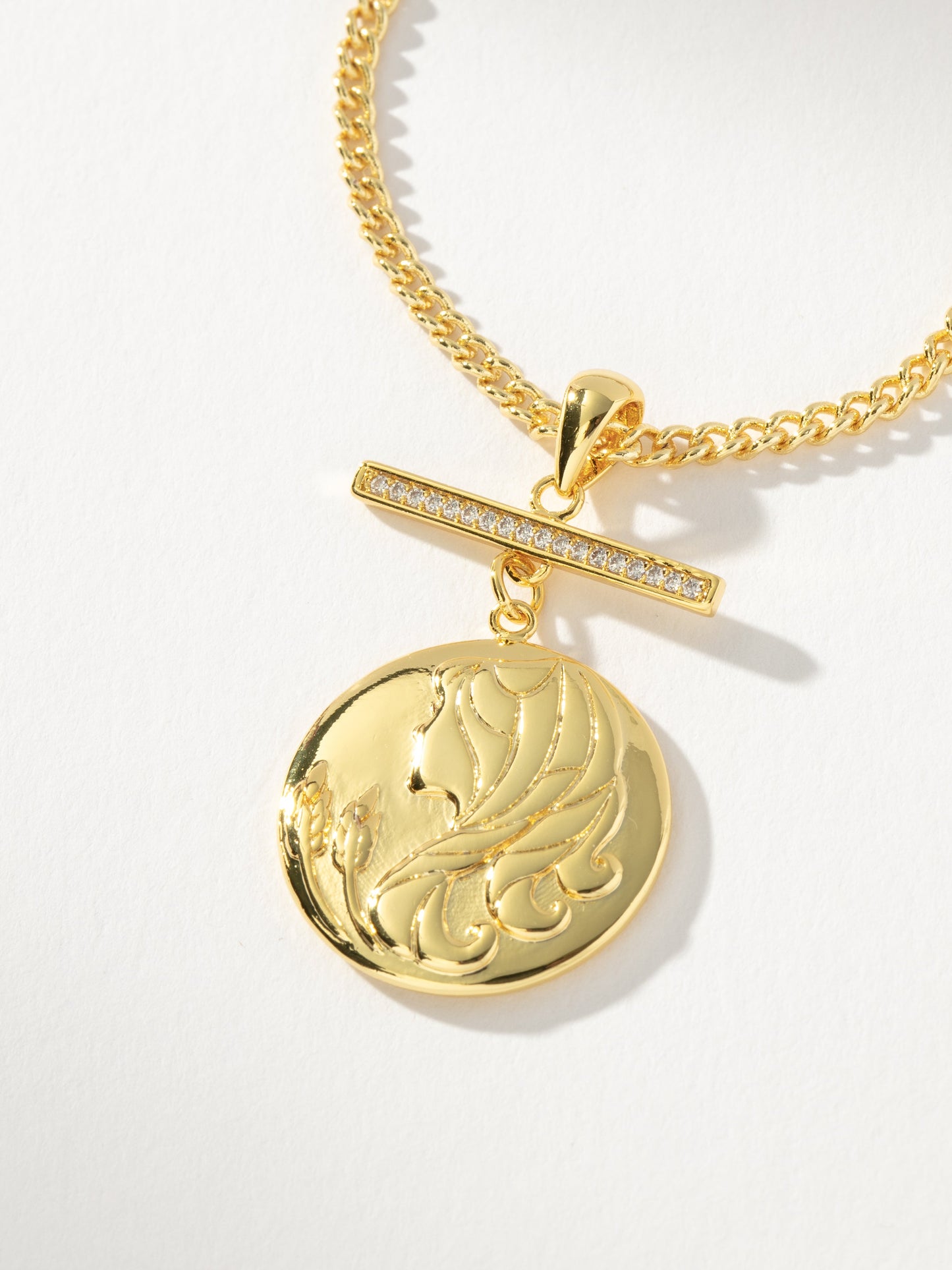 Collar con colgante del zodiaco