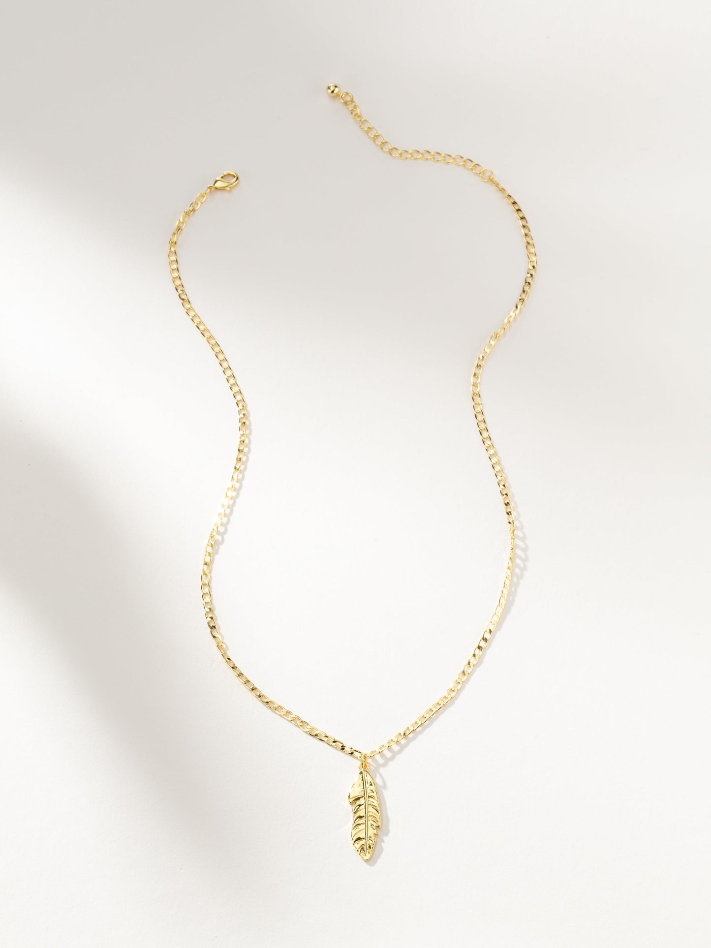 Collar de plumas