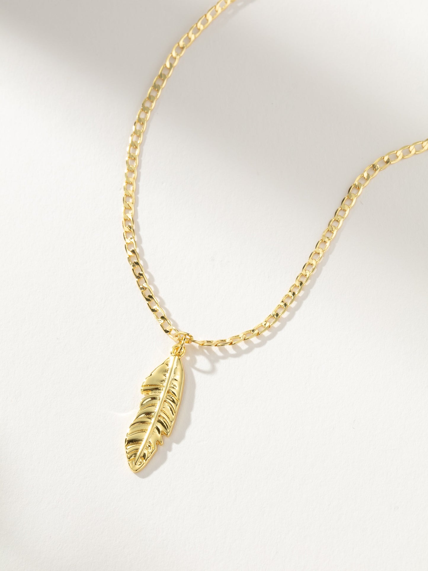 Collar de plumas