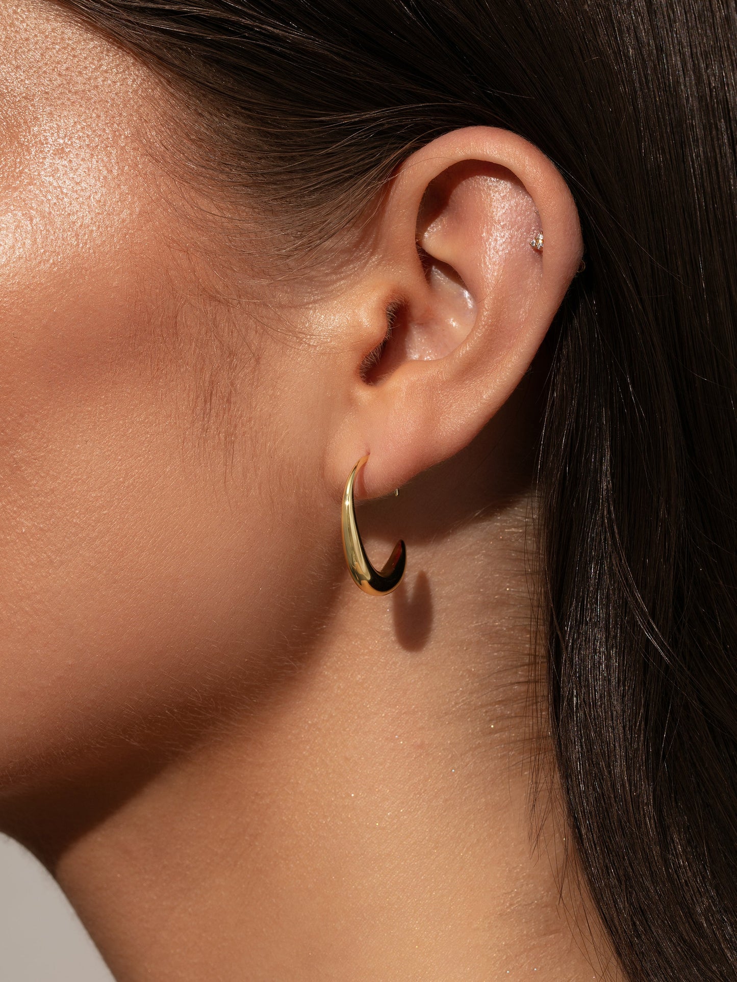 Pendientes de aro con forma de gota de rocío