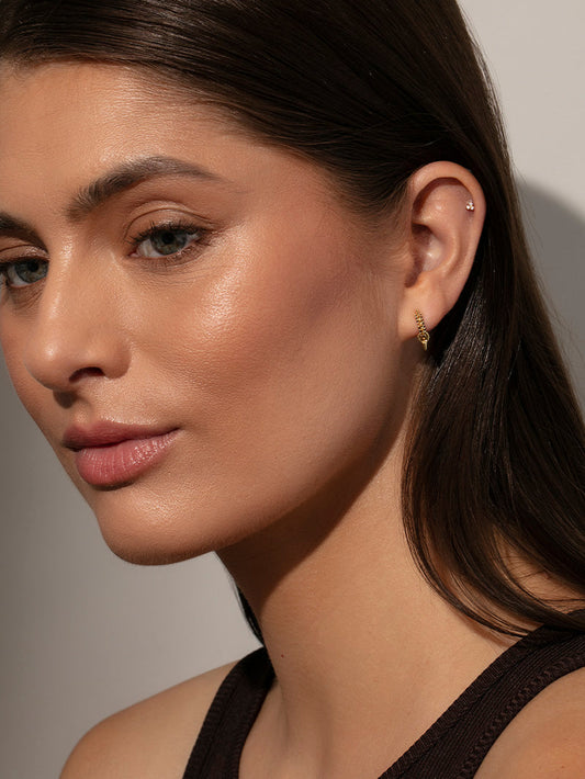 Pendientes Huggie con forma de púas