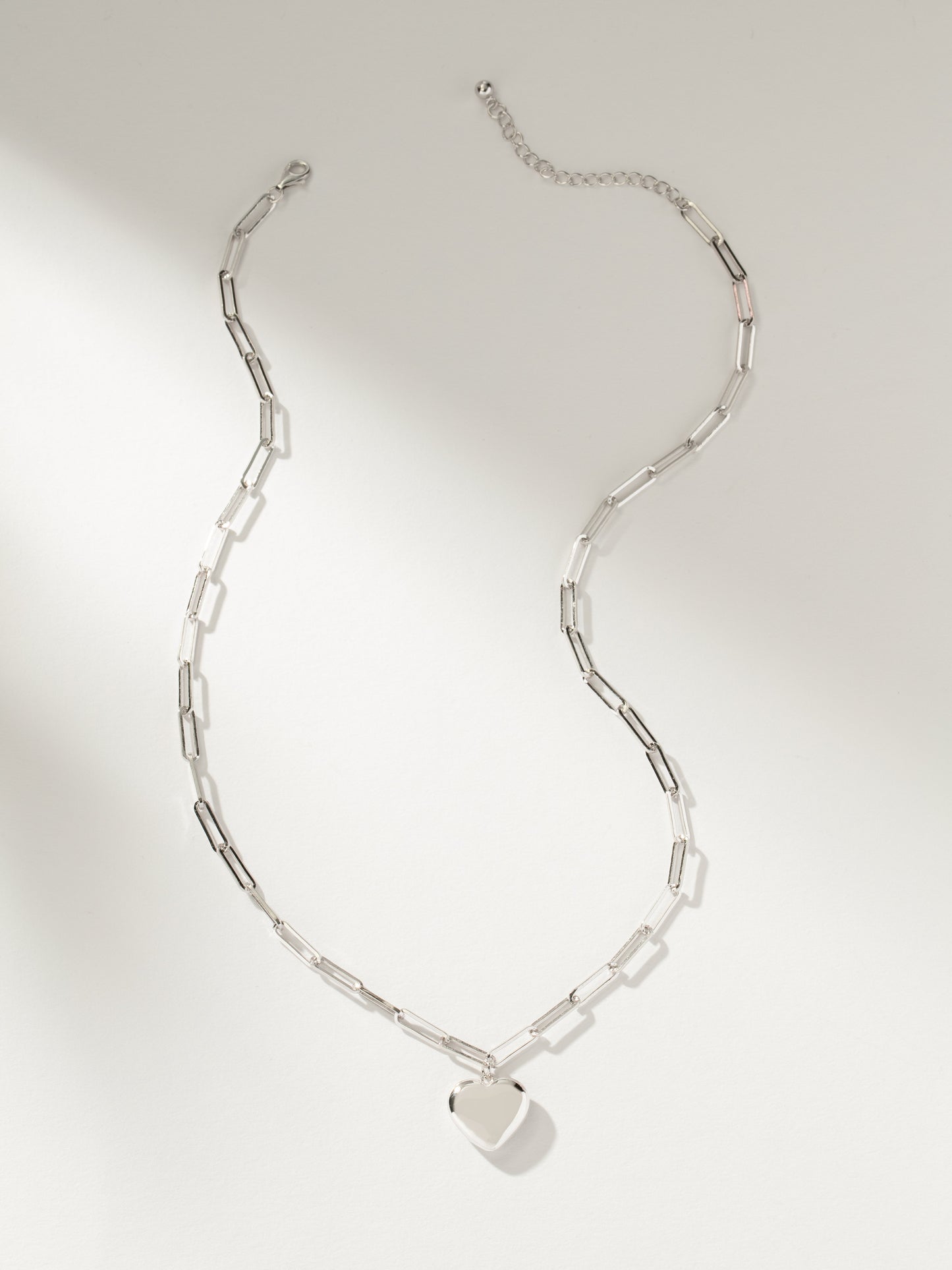 Collar con colgante de corazón hinchado