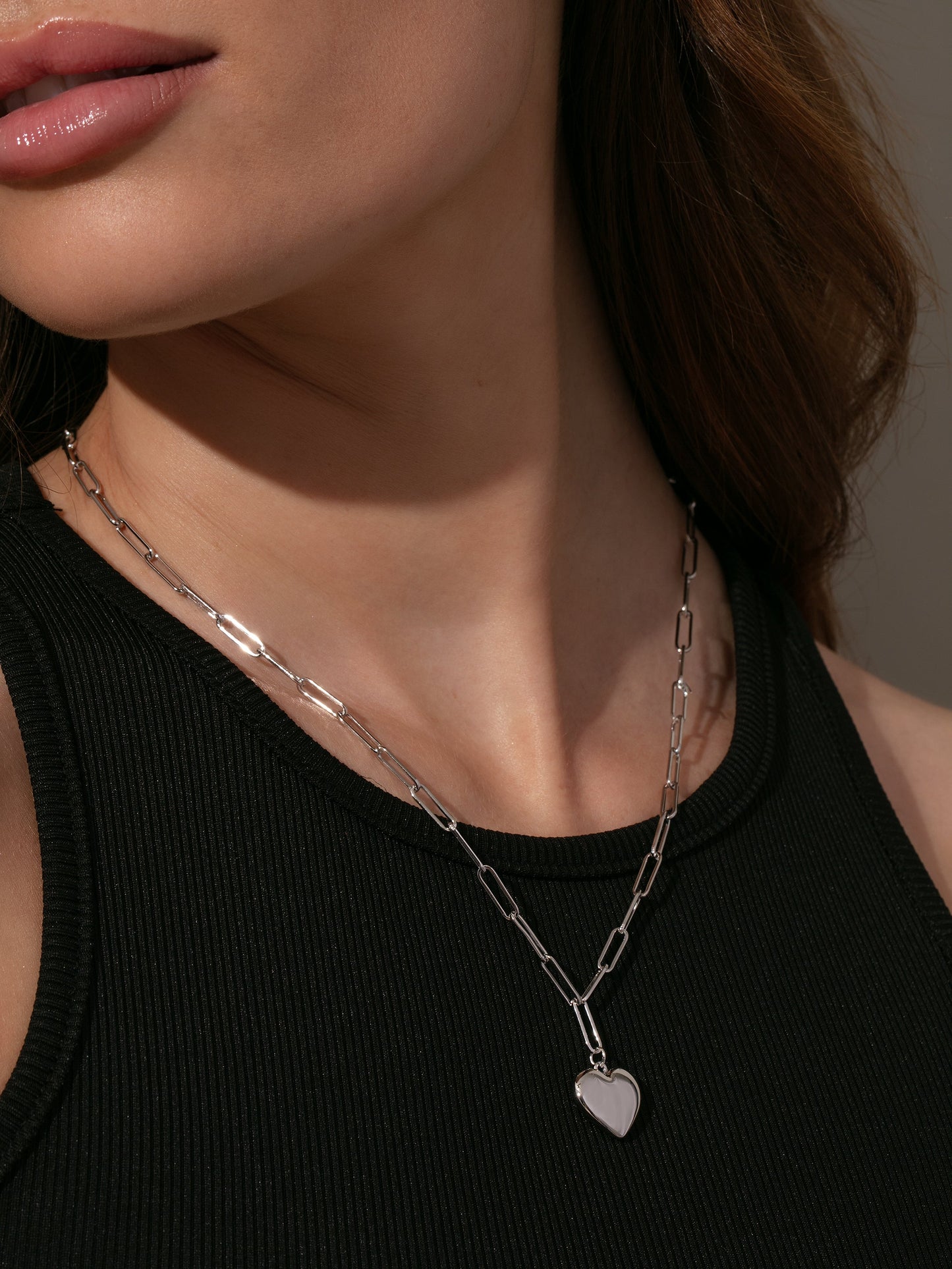 Collar con colgante de corazón hinchado