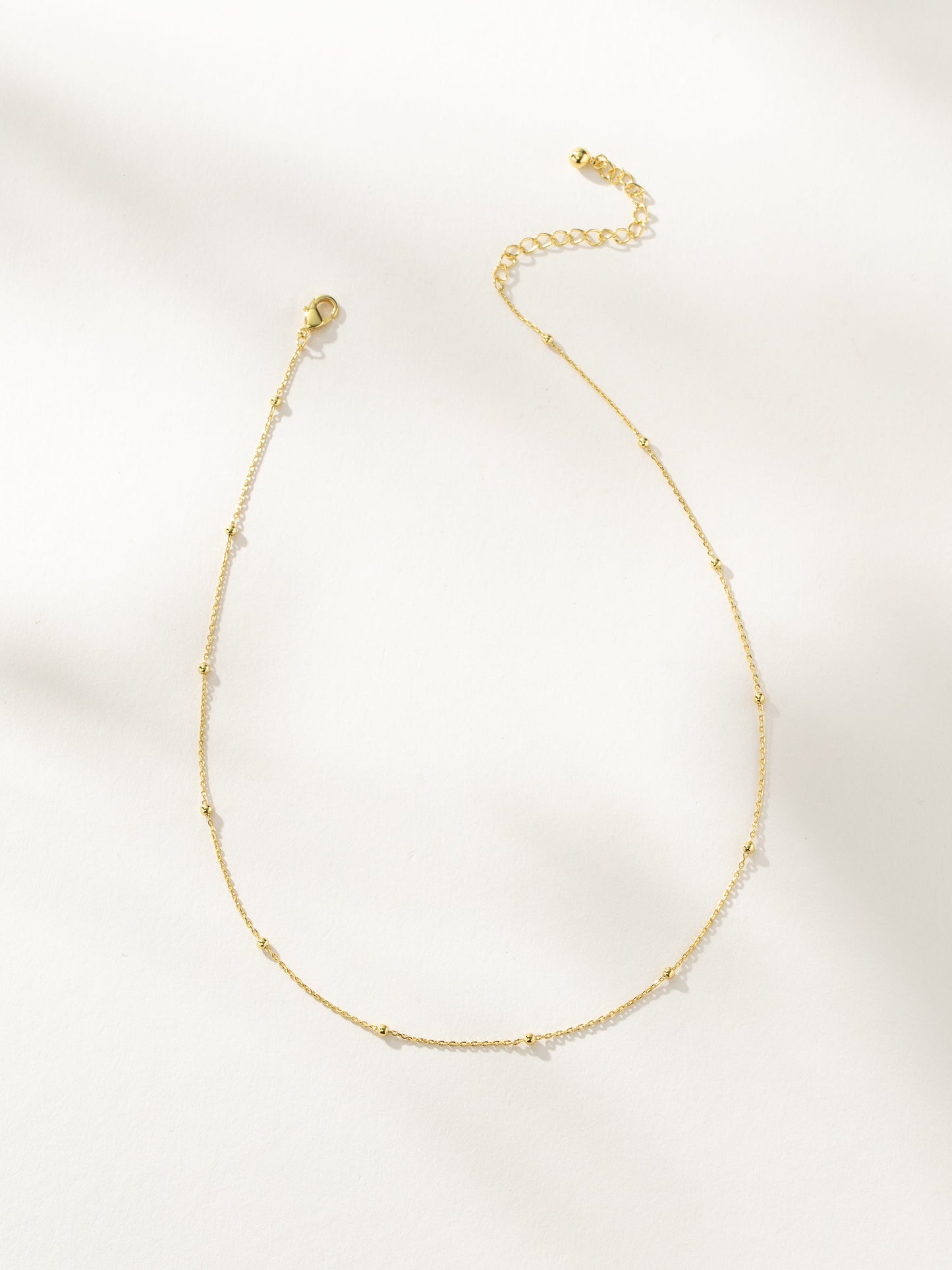 Collar de cadena satelital