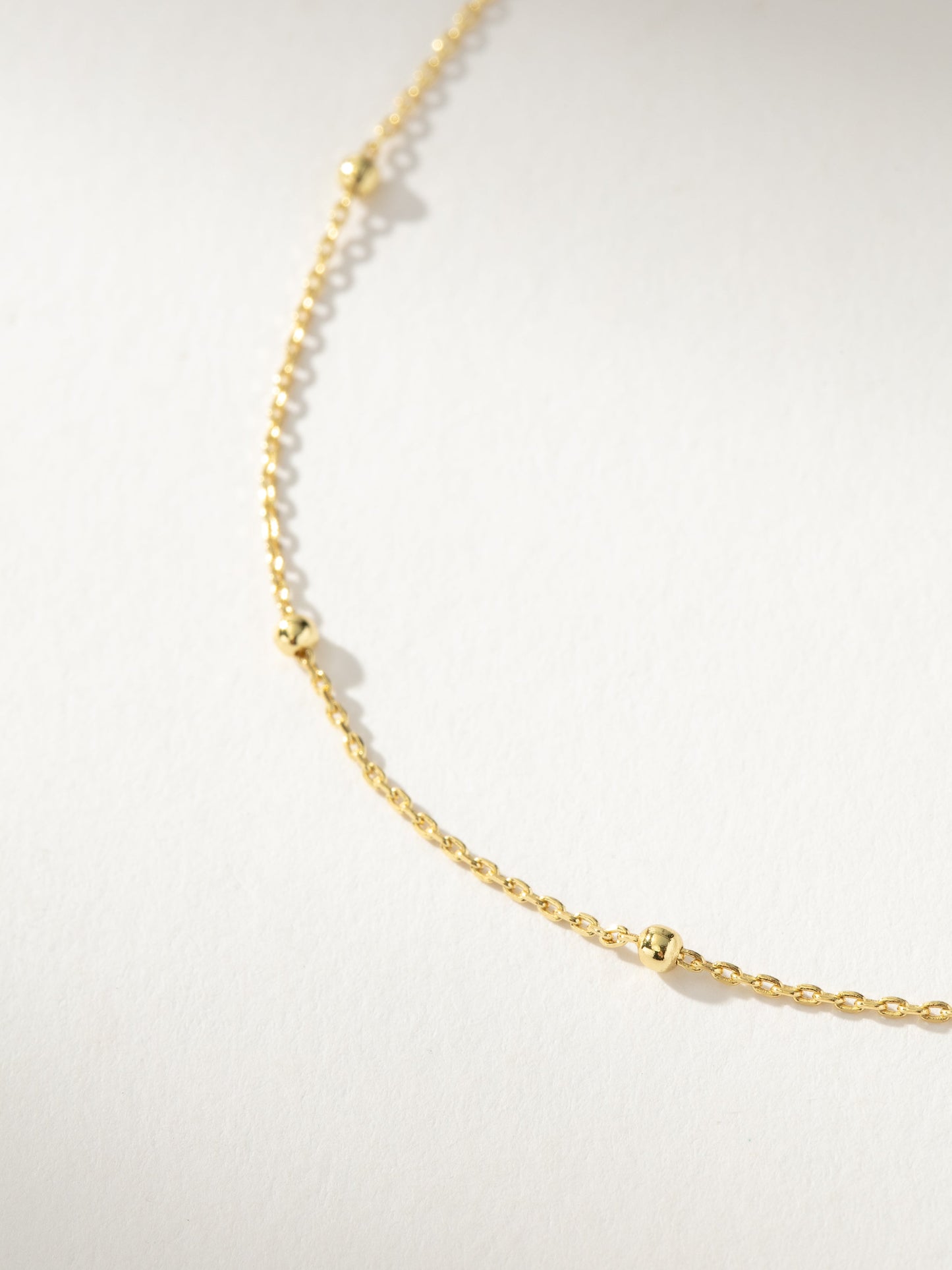 Collar de cadena satelital