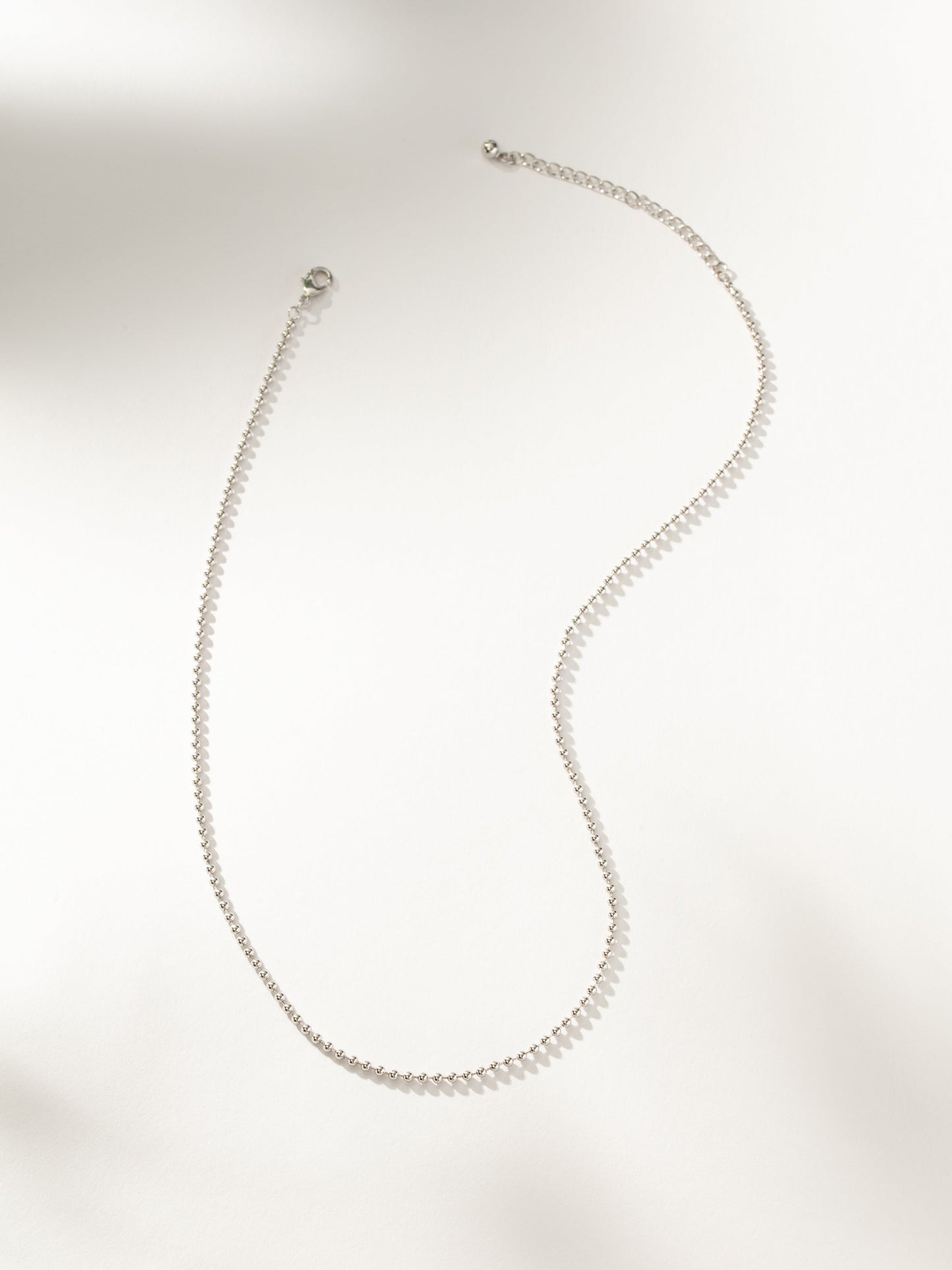 Collar de cadena de bolas simple