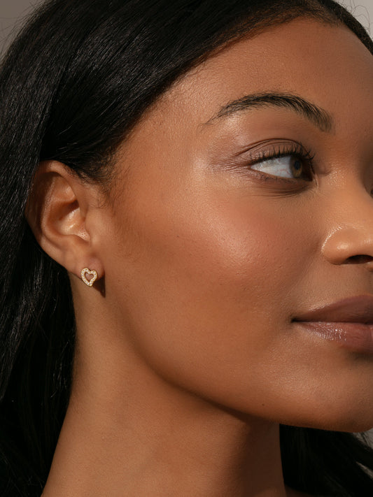 Pendientes de corazón con forma de coqueteo