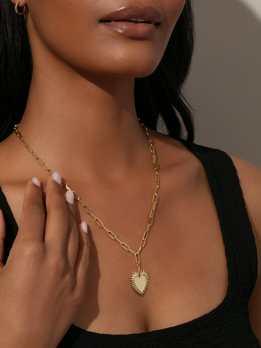 Collar de corazón romántico sin esperanza