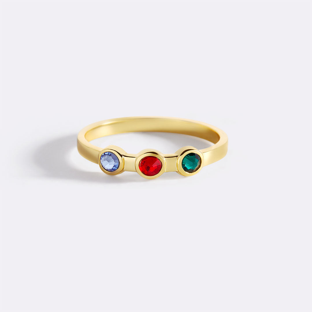 Zierlicher Ring mit 3 Geburtssteinen