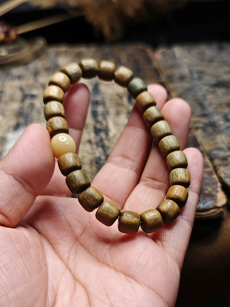 8mm Green Sandalwood Beads Wrist Meditation Bracelet