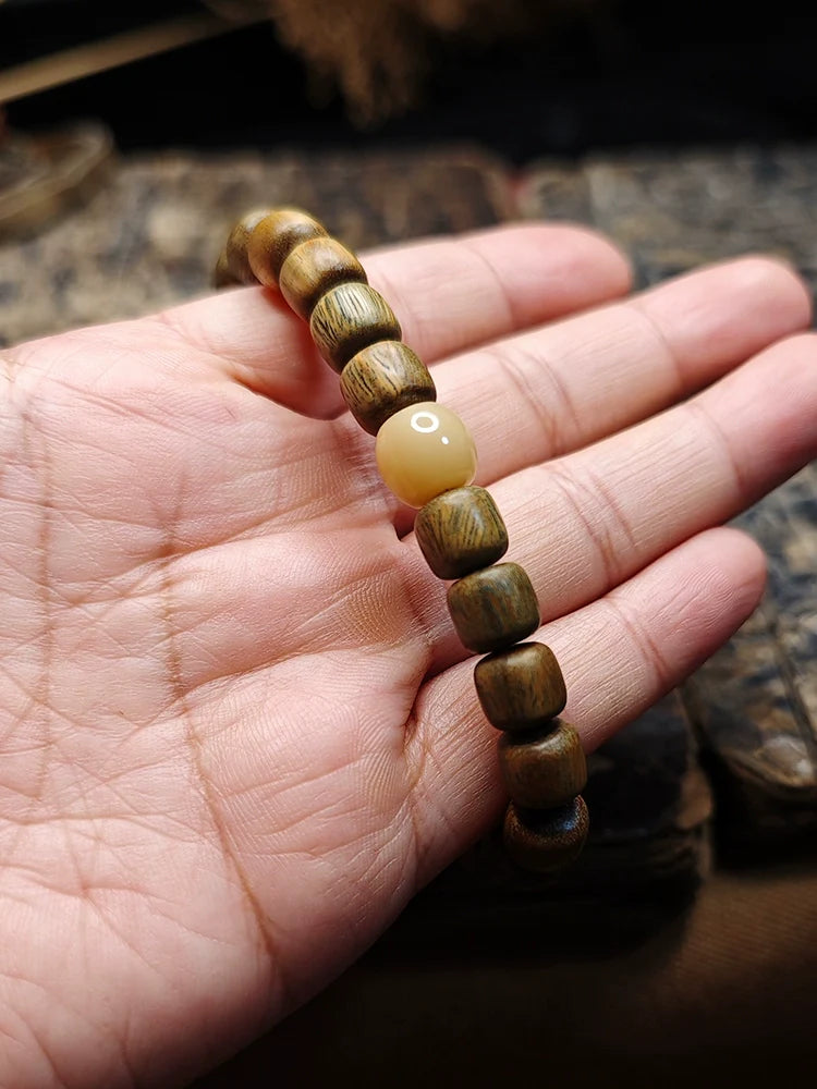 8mm Green Sandalwood Beads Wrist Meditation Bracelet