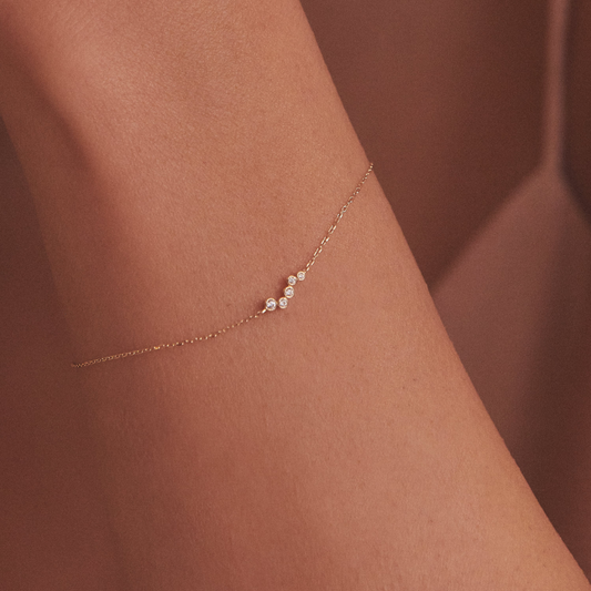 Gold Diamond Style Wave Bracelet