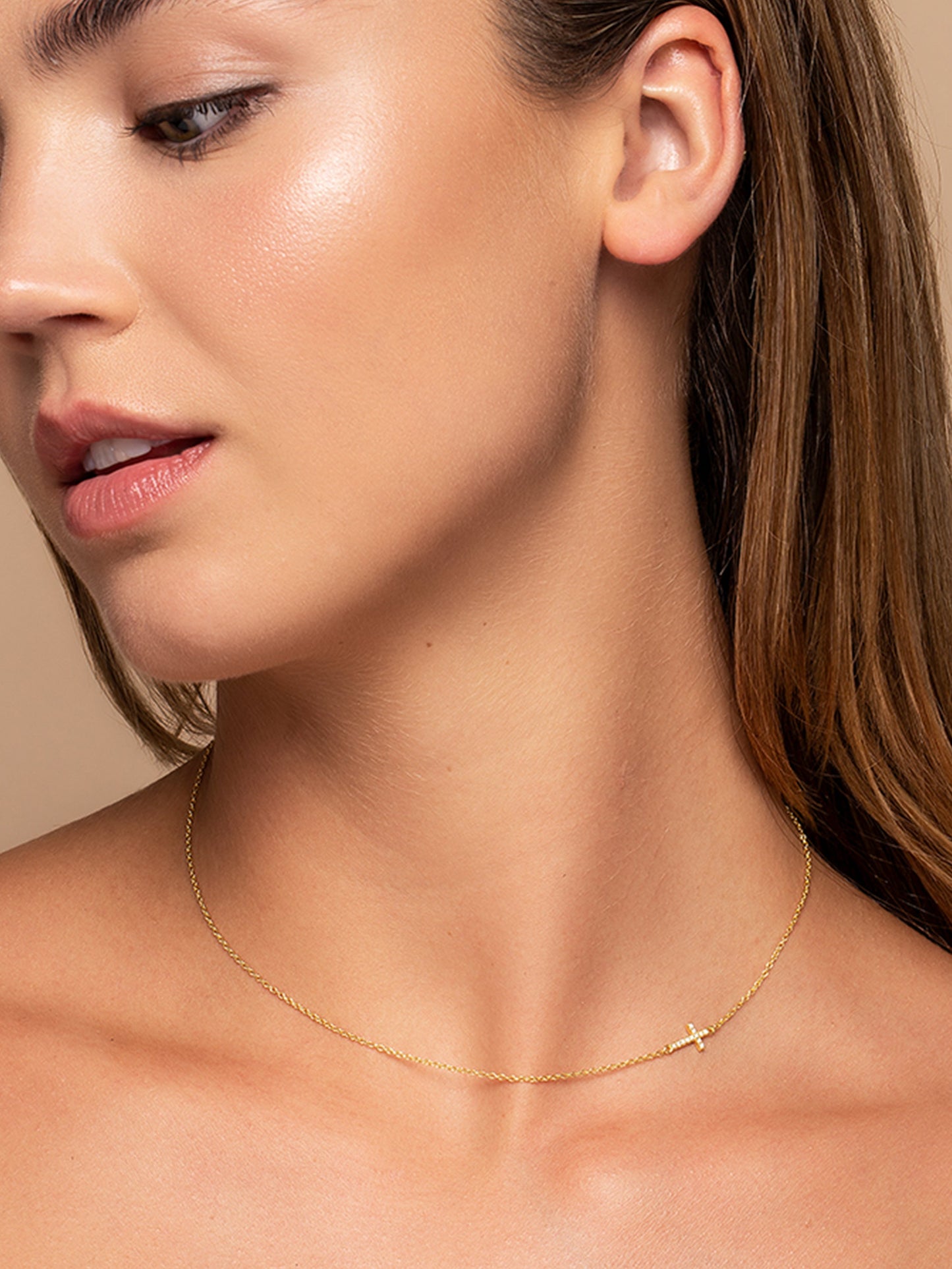 Collar de vermeil con cruz lateral