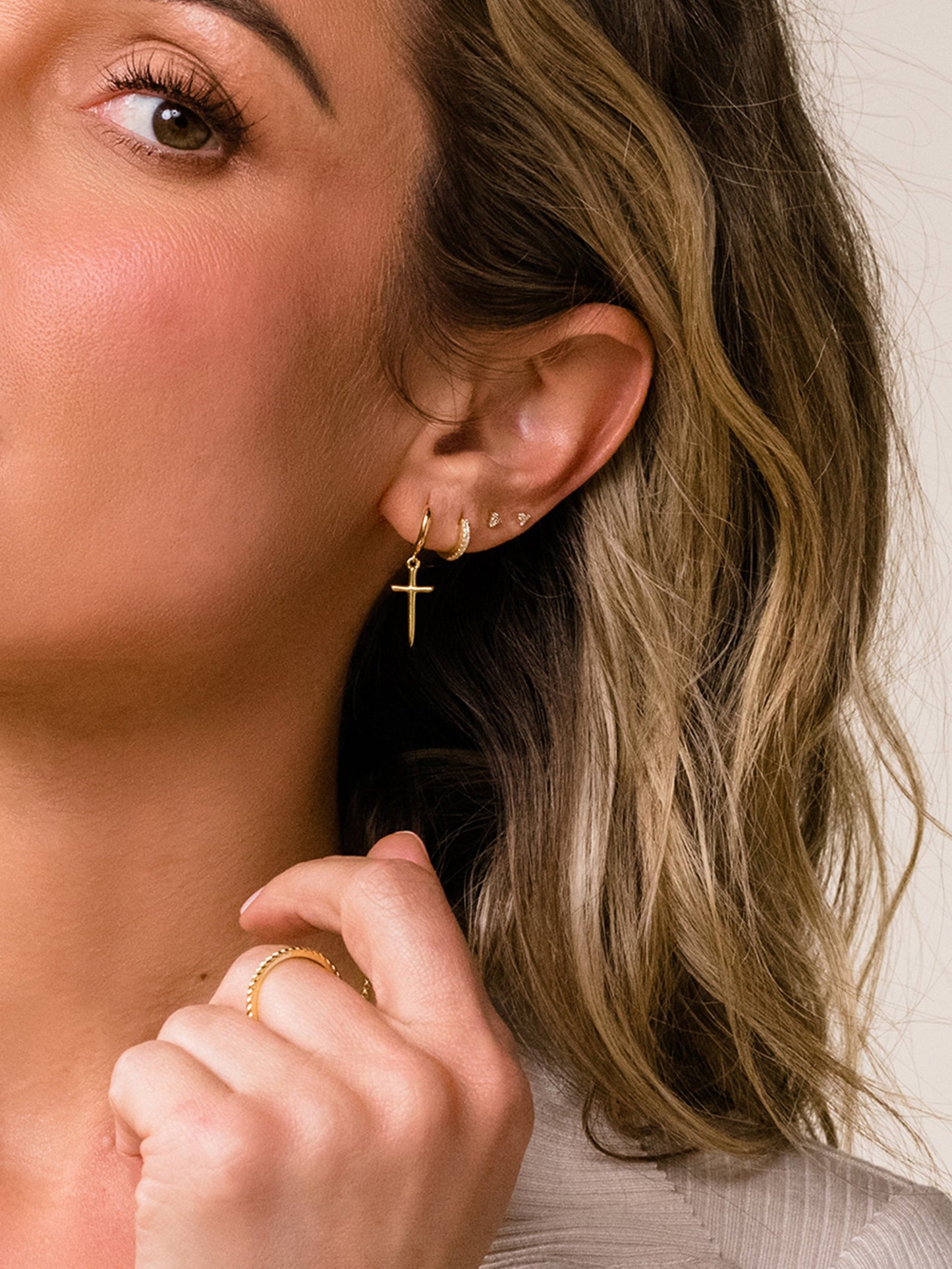 Huggies Hollywood pavé vermeil