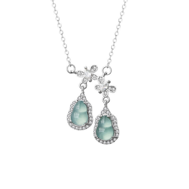 Collar con colgante de mariposa de la suerte con doble calabaza de jade verde y piedras de Buda en plata de ley 925