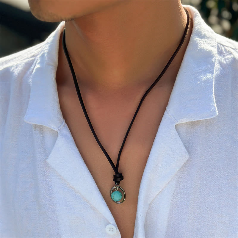 Collar con colgante de piedra turquesa redonda de Buda y fuerza protectora