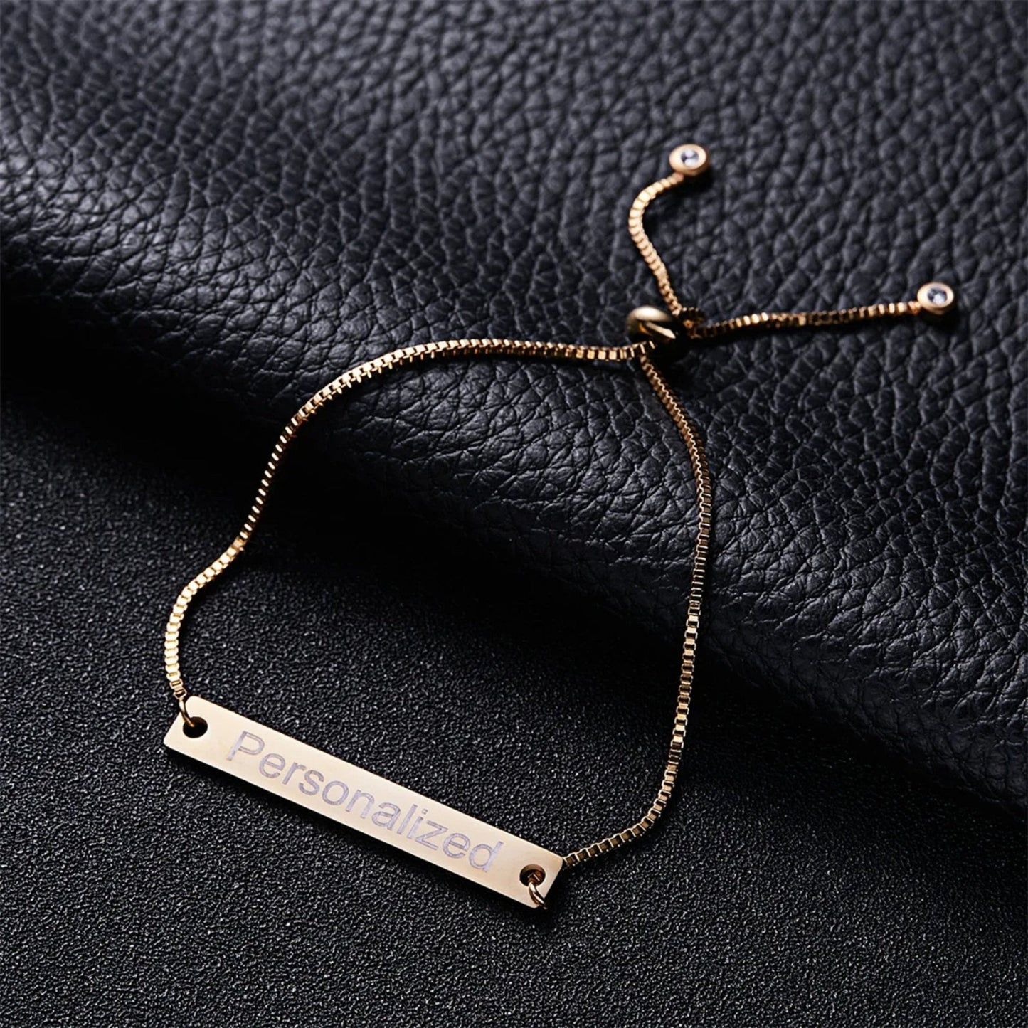 Pulsera ajustable con nombre grabado personalizado