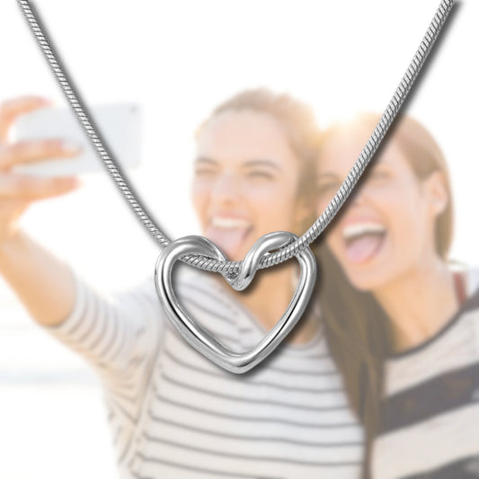 Collar de corazón entrelazado de mejores amigas