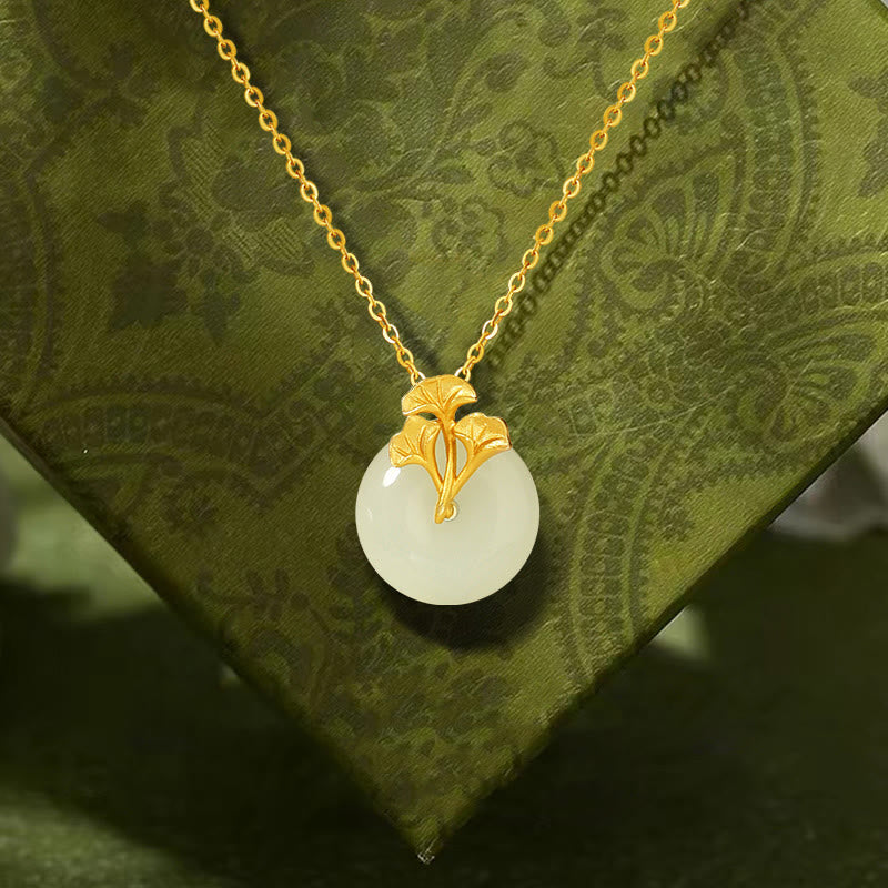 Collar con colgante de prosperidad de hojas de ginkgo y jade hetiano de plata de ley 925 con piedras de Buda