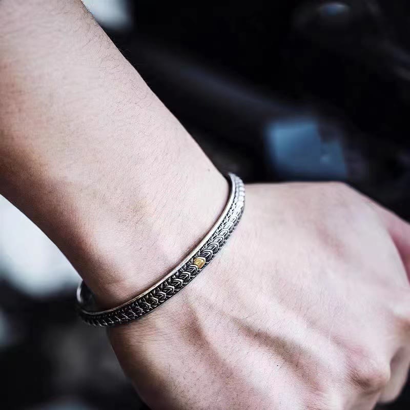 Brazalete de la suerte y la riqueza con diseño vintage de escamas de dragón y piedras de Buda