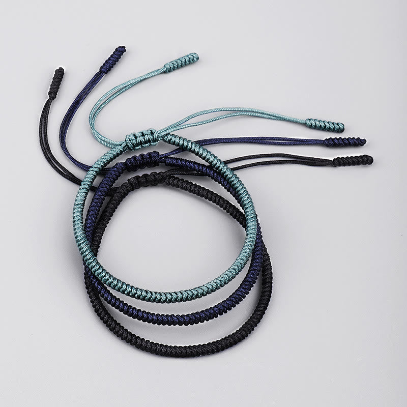 Pulsera tibetana de 3 piezas con nudo King Kong y amuleto de fuerza hecho a mano