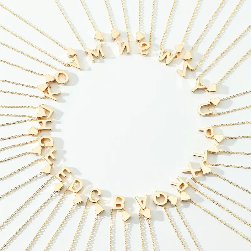 Collar con inicial de corazón