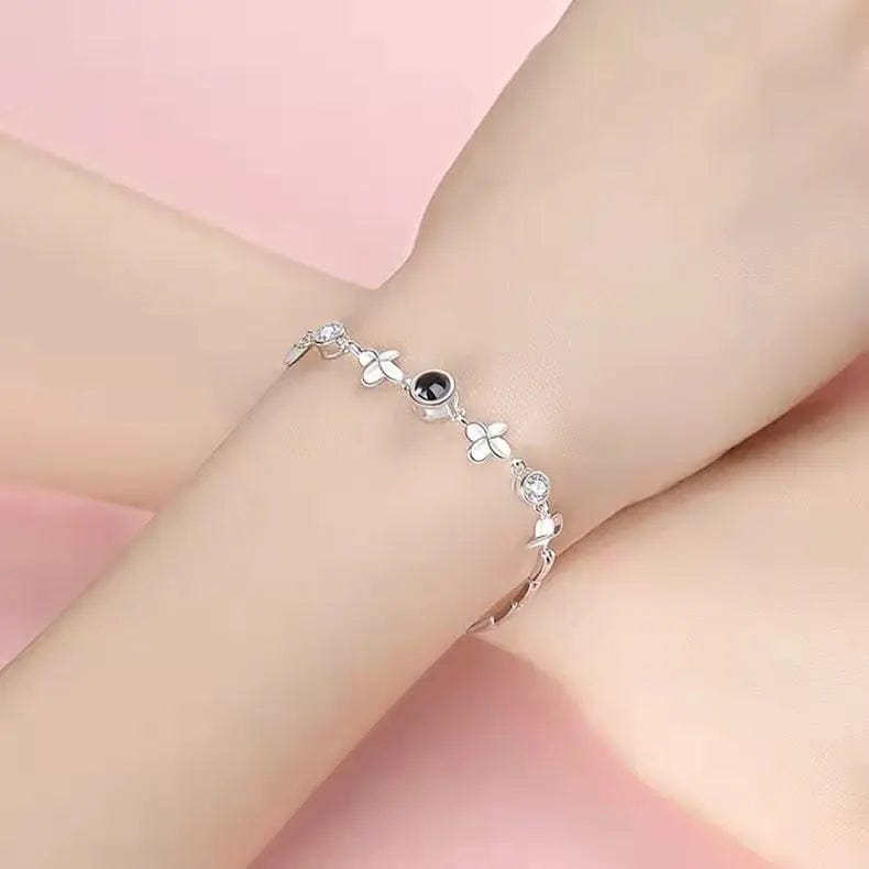 Pulsera personalizada con foto oculta de trébol de cuatro hojas y circonita
