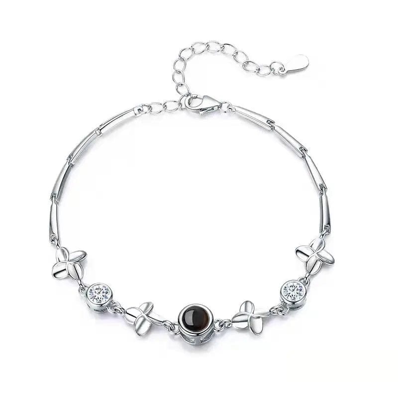 Pulsera personalizada con foto oculta de trébol de cuatro hojas y circonita