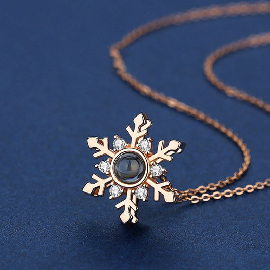 Collar con colgante de copo de nieve con proyección de fotos personalizado