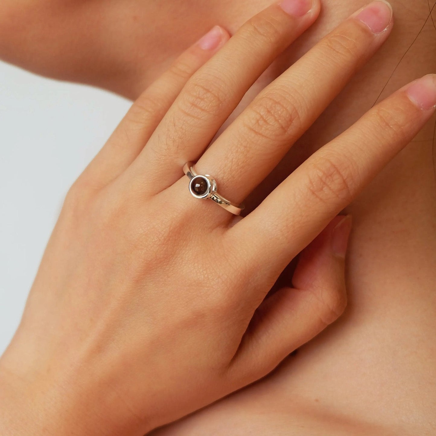 Personalisierter Valentinstagsring mit verstecktem Foto