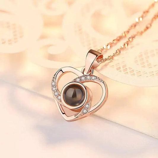 Collar con foto oculta y corazón vikingo personalizado